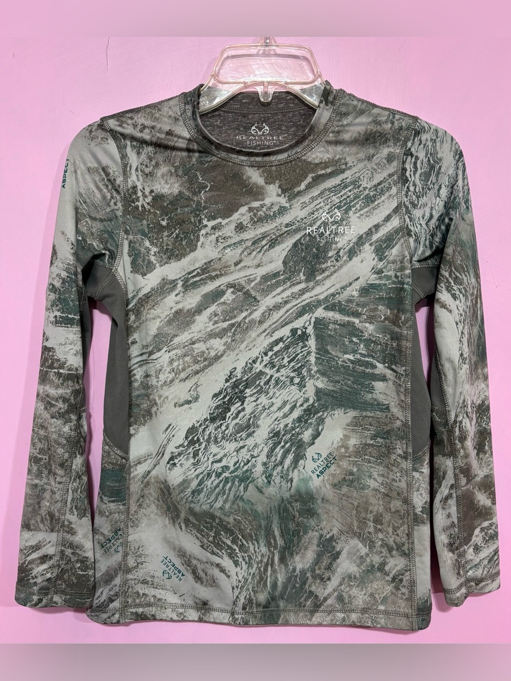 Realtree Long Sleeve Camo Performance Tee - Green, Gray